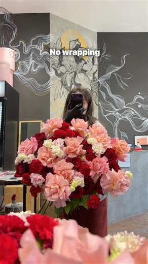 A huge modern bouquet of roses, carnations, and lisianthus — florist DIY bouquet / NYC florist