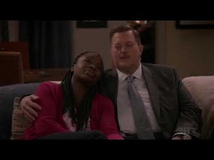 Bob Hearts Abishola season 2 - lovers first dance.