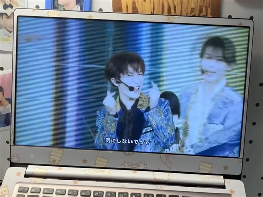 边吃边看生配信！