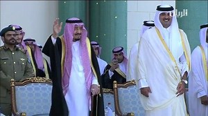 297K views · 9.5K shares | #Saudi King dancing and enjoying for arabian sword dance with #Qatar #Emir at welcome ceremony Follow QatarDay Videos | QD Media | Facebook