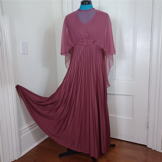 1970's Layered Empire Waist Maxi Dress With Accordion Pleats, Chiffon Cape (M) - Etsy