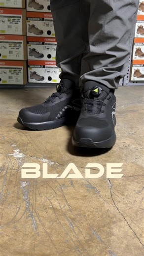 Zapatilla de Seguridad BLADE de VOLCANO PRO 😎😎 Nuevo!! 🥳🥳 Escríbenos 9️⃣5️⃣2️⃣4️⃣1️⃣1️⃣4️⃣7️⃣4️⃣ Visita nuestras tiendas: Av miguel Grau 249 cercado de lima o Santa Anita av. Nicolás ayllon 3080 frente al mall. @VolcanoPro Calzados @CALZADOS DE SEGURIDAD VOLCANO #zapatilladeseguridad #calzadodeseguridad #botasdetrabajo #botindeseguridad #fabricantes