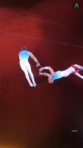 “WAIT… WHAT?! 😱 THEY’RE FLYING! 🔥 INSANE CIRCUS STUNT!”