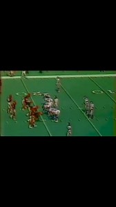 33K views · 654 reactions | 1985: It was a record breaking game for rookie TE Mark Bavaro, who came into the game with 3 catches & had 12 for 176 yards. Coming into the game, Bavaro was considered to be littler more than a blocking TE for the Giants. This game vs the Bengals changed that perception. - via BigBlueVCR | Big Blue United | Facebook