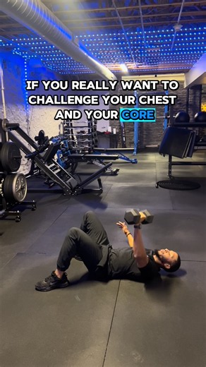 Single-Arm Dumbbell Floor Press: More Than a Chest Exercise