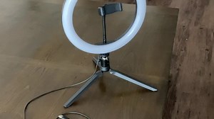 Watch How to setup the ring light quickly on Amazon Live