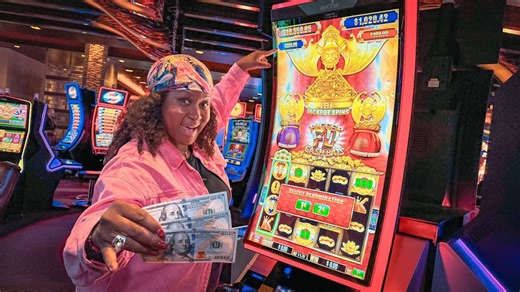 She put $300 into the casino's newest slots, and this is what happened!