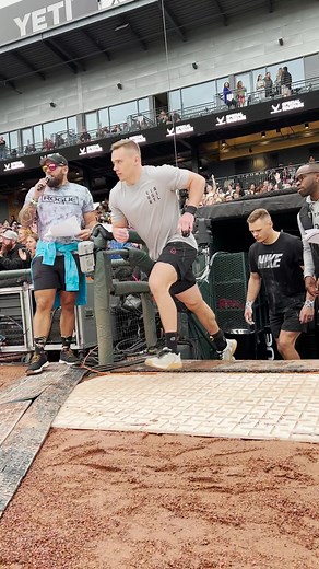 Watch the best in the world compete at the 2023 Rogue Invitational! Tickets are on sale now roguefitness.com/invitational. #ryourogue #rogueinvitational | Rogue Invitational