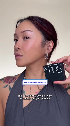 I don’t understand why more people stay talking about these two powders! Products: @NARS Cosmetics Light Reflecting Pressed Setting Powder | Color: Crystal - very light to light @CANMAKE-SHOP - Marshmallow Finish Powder SPF 50 Pa | Color: MO Matte Ocher #makeup #settingpowder #blottingpowder