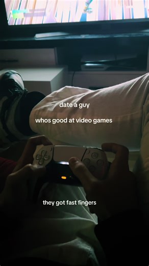 Date a Gamer: Find a Guy with Fast Fingers