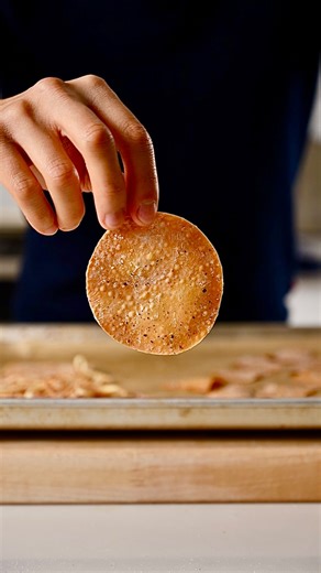 Wil Yeung on Instagram: "🔥🥢 The easiest snack you’ll make all week 👏🏻 No frying, no fuss — just crispy dumpling wrappers baked to golden perfection. Ingredients: 10 dumpling wrappers 1 tsp avocado oil pinch of salt + pepper Directions: 1. preheat oven to 375F 2. slice wrappers into chips or strips, toss with oil + seasoning 3. bake 11–13 mins until golden + crispy 😋 Save this for your next snack craving 👯 Tag a friend who’d love this ✨ Follow for more easy asian-inspired eats #recipe #cook