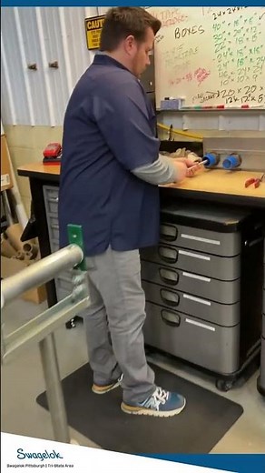 Cutting And Deburring Stainless Steel Tubing