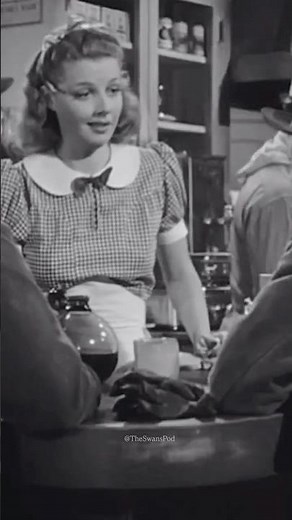 Ann Sheridan, Humphrey Bogart and George Raft in the film noir, THEY DRIVE BY NIGHT (1940).