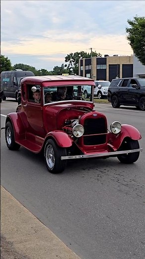 1928 Ford Model A Hot Rod Classic Car Drive By Engine Sound Woodward Dream Cruise 2025