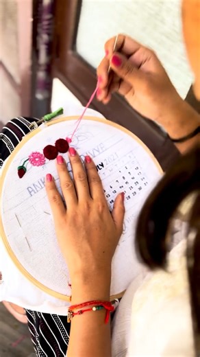 wedding embroidery hoop |basic stitch |how to make flower #youtubeshorts #viralvideo #embroidery