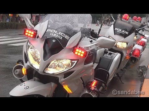 最接近で撮ってみた！新型白バイヤマハFJR1300P。Close‐up picture of YAMAHA FJR1300P".