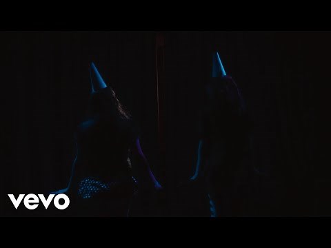 The Two Lips - still love you (todavía)