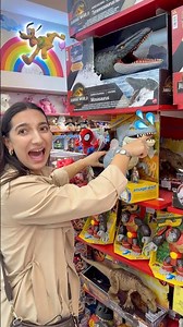 My finger got stuck between the dinosaur's teeth💦 #dontforgettosubscribe #discoverfeatureme #funny