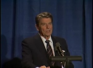 File:President Reagan's Campaign Trips to Iowa and Wisconsin on November 3, 1984.webm - Wikimedia Commons
