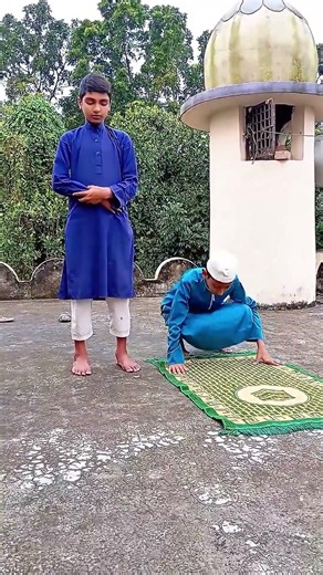 আল্লাহর পথে এক সিজদা, বিশাল পুরস্কার #shorts #shortsviral #islamic #trending