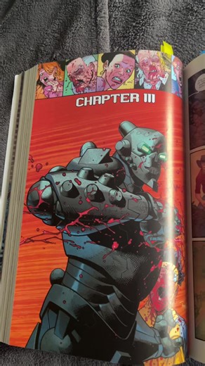 Robot kills Cecil #robot#cecil#invincible#comics | Robot