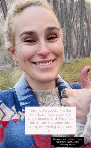 Rumer Willis Breaks Down in Tears While Detailing Life as a Single Mom