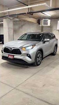 2021 Highlander Hybrid XLE AWD For Sale in London, ON | Loaded, One Owner & Clean CarFax