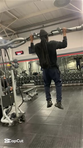 I Attempted The Motivational Straight Pull-Up bar Challenge💯💪