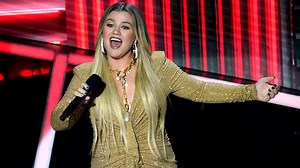 Ellen's daytime talk show slot will be taken over by Kelly Clarkson