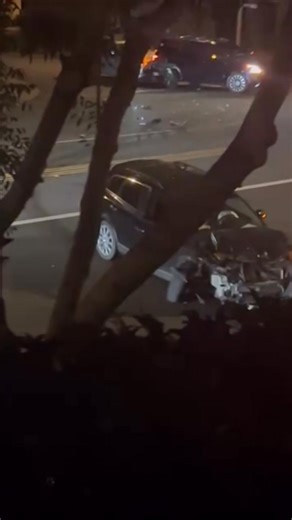 Three vehicle traffic collsion just after 7:30 tonight on Rancho Vista and Town Center Drive | AV Scanner News - Page