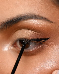 390K views · 3.6K reactions | Channel your inner Kim K with this bronze pink makeup tutorial! | Beauty Studio | Facebook