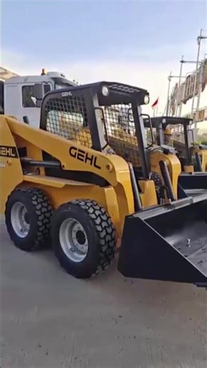 SKID STEER LOADER GEHL