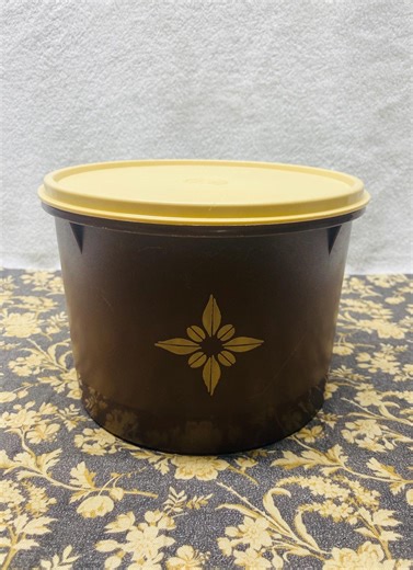 Vintage Tupperware Canister - Starburst - Etsy