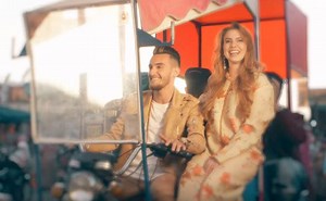 204K views · 6K reactions | زهير البهاوي 2017 بنت الدرب "غمزة" فيديو كليب حصري ❤️ | أغاني مغربية Moroccan songs | Facebook