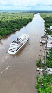 AMAZONAS HIGHLIGHTS. War es die eindrückliche Nachtfahrt in den Zodiacs durch den Regenwald? Die Begegnung mit einem der indigenen Völker? Oder ein ganz anderer Moment dieser lange nachwirkenden Expedition auf dem Amazonas? Die Experten, die General Expedition Managerin und der Captain der HANSEATIC nature verraten ihre Highlights. 🧡 Welchen Moment werden Sie nicht vergessen? #HANSEATICnature #HapagLloydCruises #ExpeditionAmazonas | Hapag-Lloyd Cruises