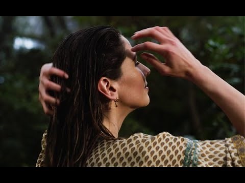 How to Do a Head Massage | Rituals