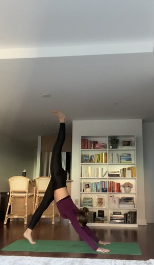 Showing my boyfriend the new trick I learned in yoga. Listen for his reaction. I love this man 😂