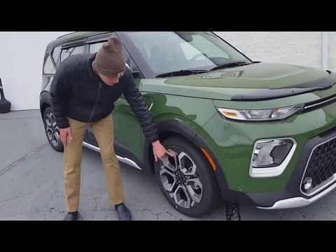 2020 Kia Soul Undercover Green