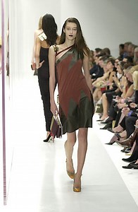 Fendi S/S 2001 Show (Fendi)