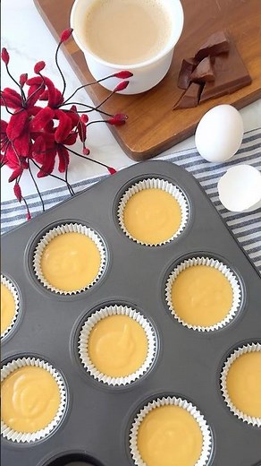 Classic vanilla Cupcakes | Soft and Fluffy Recipe #cupcakes #vanillacupcakes #recipe