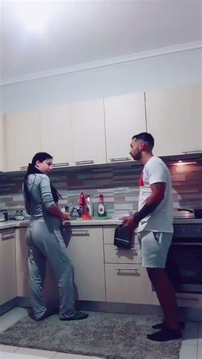 Ο φόβος και τρόμος 😂 #trending #comedy #couple #funny #funnyvideo #marriage #trendingshorts #viral