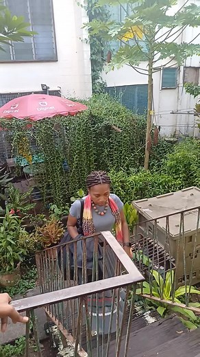 Siblings our usual mornings 🌄 the song is a vibe old but Gold 💯