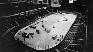 When the Blizzard of '78 shut down Boston, the Garden stayed open