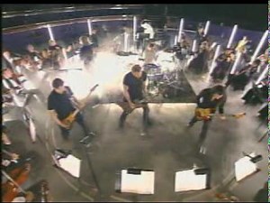 Metallica - Until It Sleeps (Live 2000).mpg