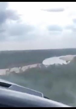 A girl captured live the crash of her Embraer 810C