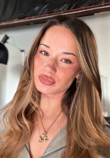 Achieving Glamour While Overcoming Life's Challenges