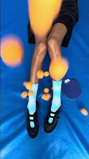 Sneaker socks ASMR | Happy Socks