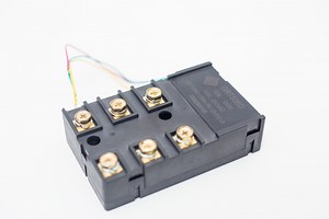 [Hot Item] 250V 100A Three Phase Magnetic Bistable Relay for Electric Kwh Meters