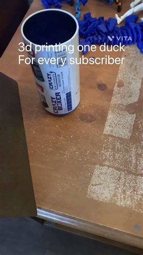 3D printing one duck for every subscriber #3dprinting