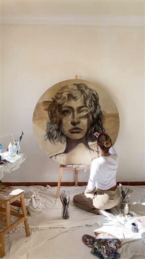 🎨 Im working on a completely new collection of 6 paintings and haven’t got much time to post he